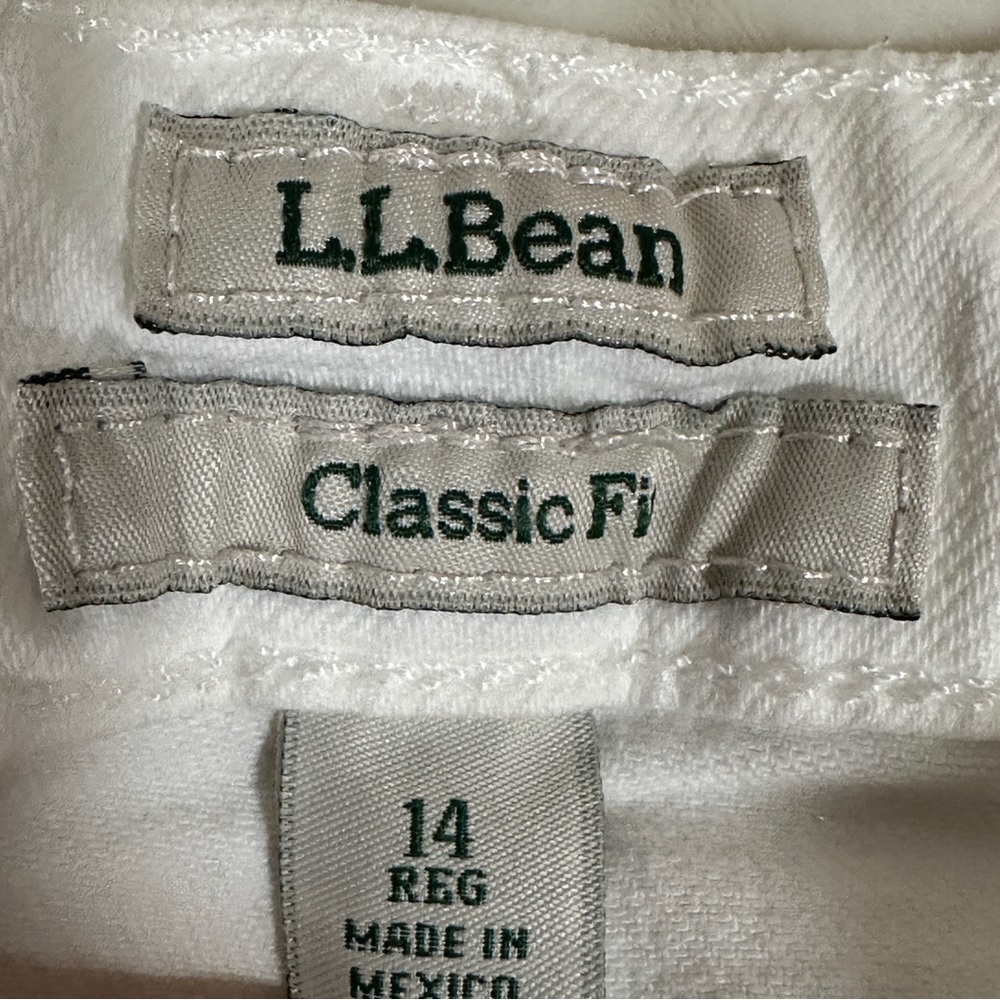 L.L. Bean Women’s Classic White Jeans Size 14 - Picture 3 of 9